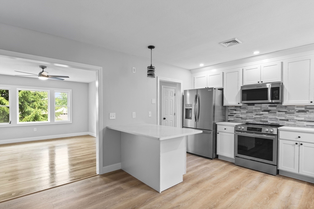 Lynn, Massachusetts, 01904, United States, 4 Bedrooms Bedrooms, ,2 BathroomsBathrooms,Residential,For Sale,1944946