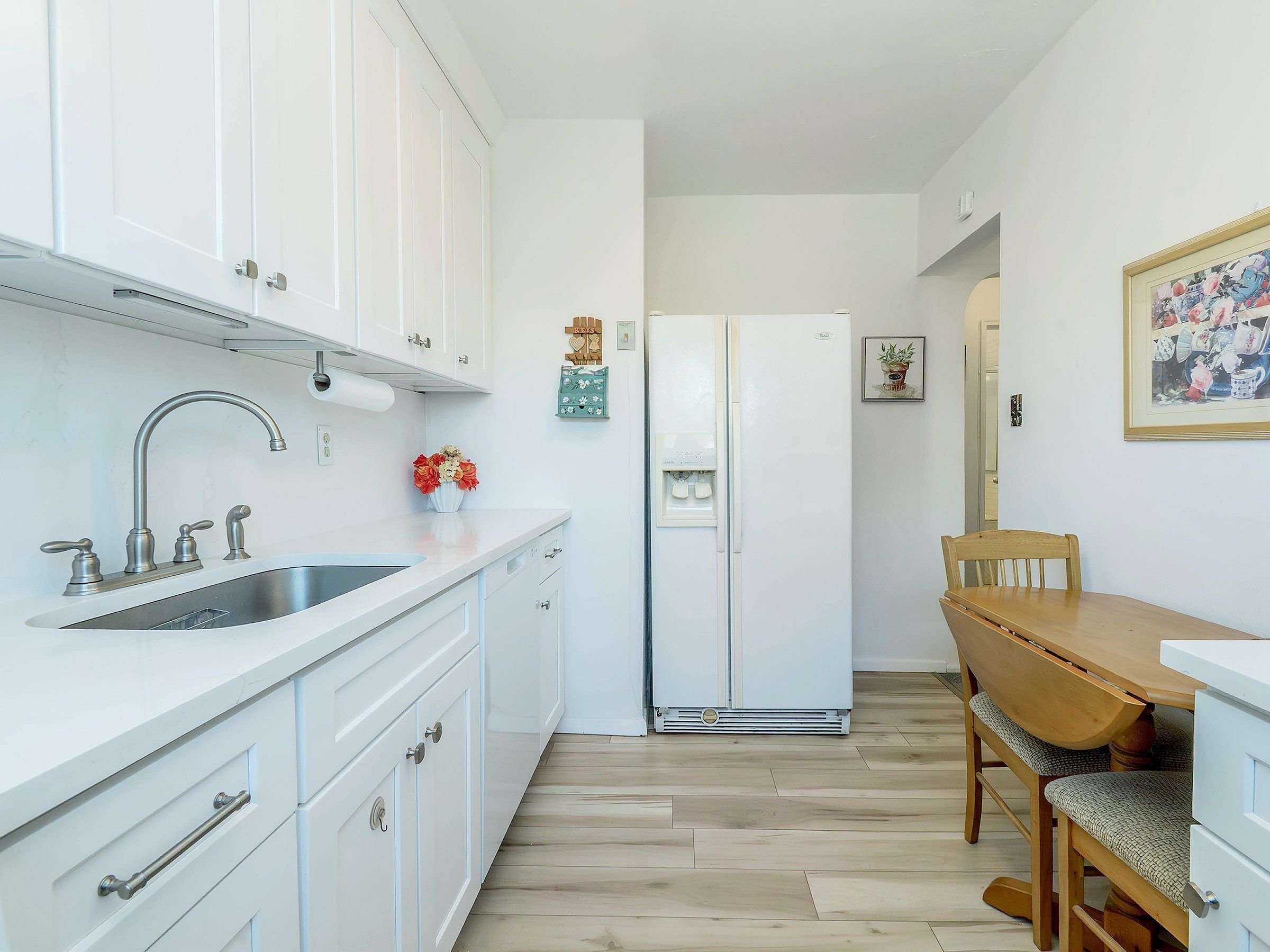  220-10 75th Avenue, Oakland Gardens, NY, 11364 - 物件實景