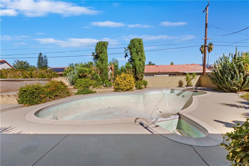 Rialto, California, 92377, United States, 3 Bedrooms Bedrooms, ,2 BathroomsBathrooms,Residential,For Sale,1978285