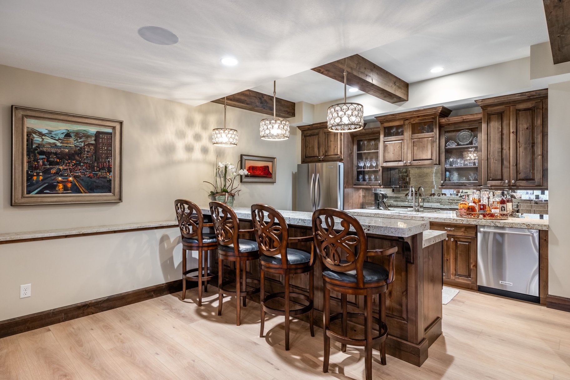  Luxury Custom Home in the Coveted Woods of Parleys Lane - 物件實景