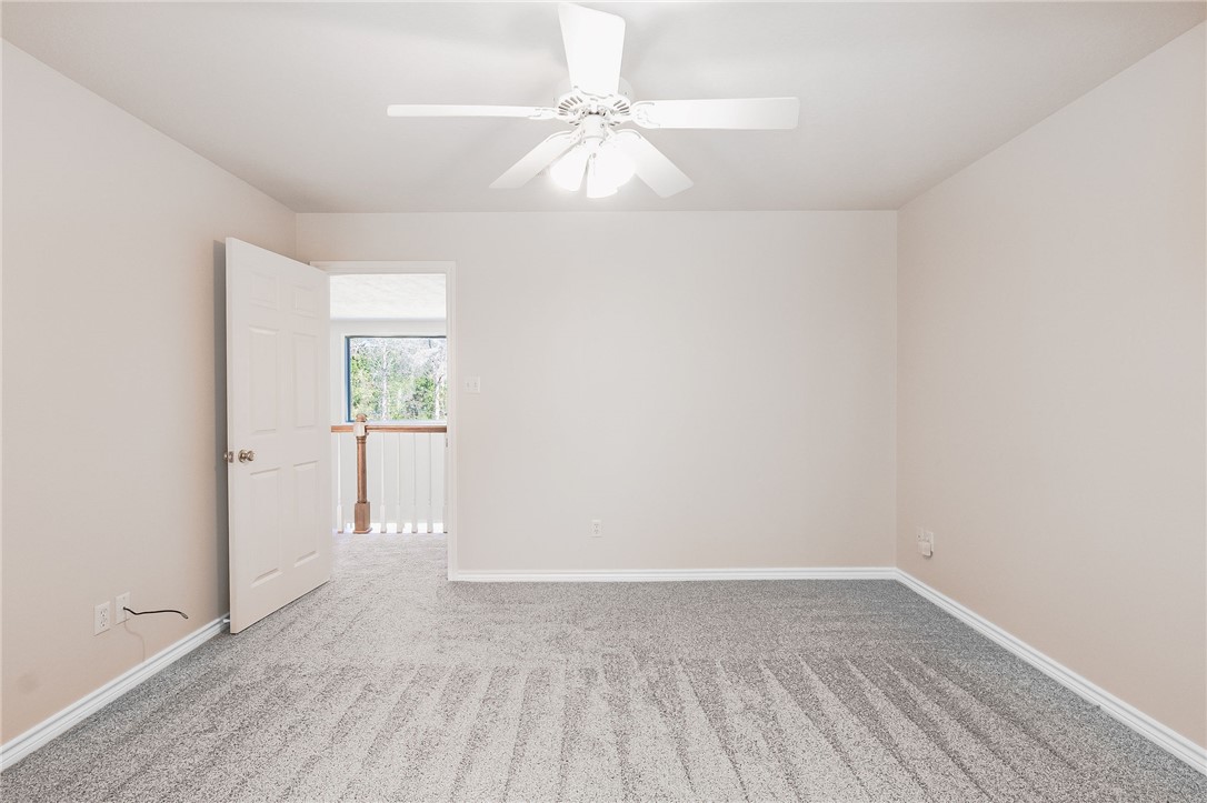 Bryan, Texas, 77808, United States, 3 Bedrooms Bedrooms, ,3 BathroomsBathrooms,Residential,For Sale,1989351