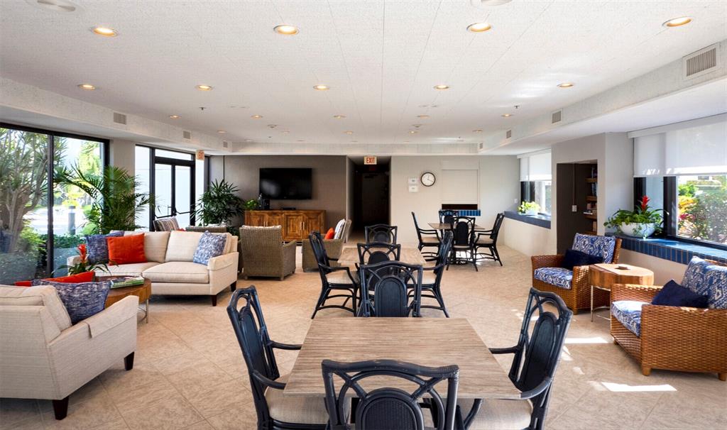 Longboat Key, Florida, 34228, United States, 2 Bedrooms Bedrooms, ,3 BathroomsBathrooms,Residential,For Sale,1942168
