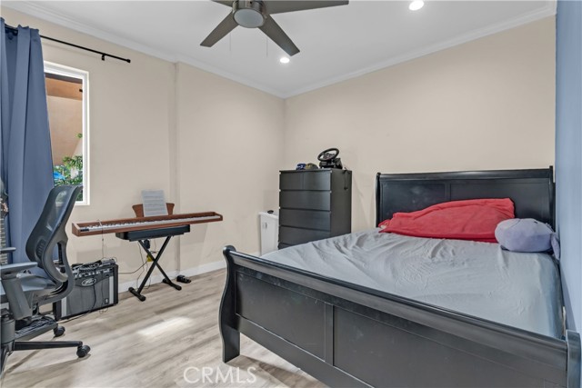 Los Angeles, California, 91605, United States, 5 Bedrooms Bedrooms, ,4 BathroomsBathrooms,Residential,For Sale,1979926