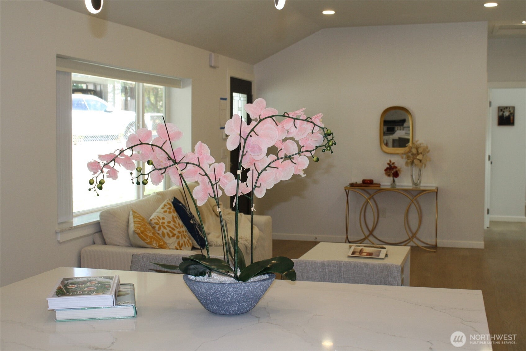 Shoreline, Washington, 98133, United States, 3 Bedrooms Bedrooms, ,2 BathroomsBathrooms,Residential,For Sale,1976952