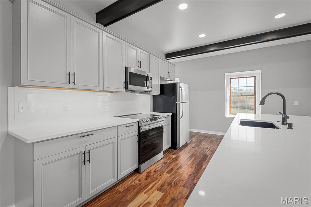 Elsberry, Missouri, 63343, United States, 3 Bedrooms Bedrooms, ,2 BathroomsBathrooms,Residential,For Sale,1828292