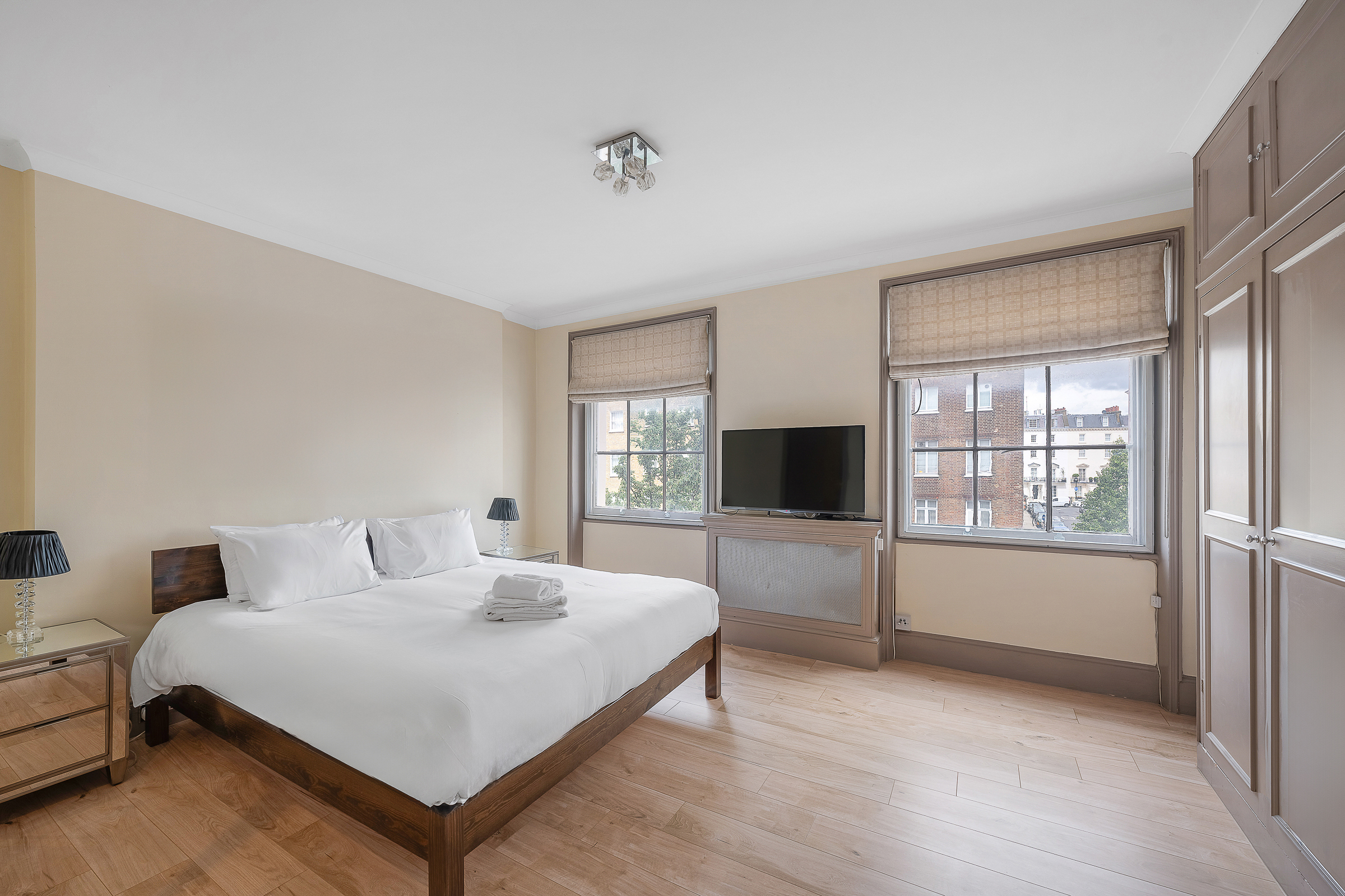  A Beautiful Duplex Apartment with a Private Terrace on Eaton Terrace - 物件實景