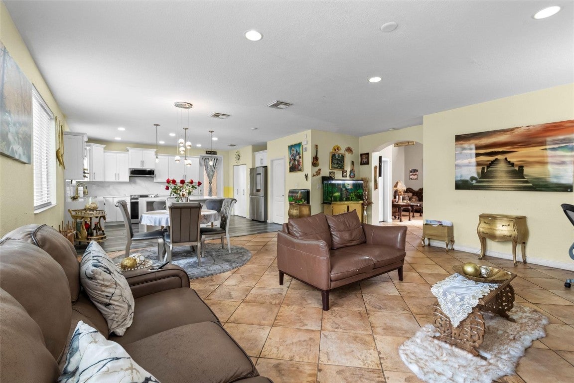 Miami Gardens, Florida, 33169, United States, 3 Bedrooms Bedrooms, ,3 BathroomsBathrooms,Residential,For Sale,1987100