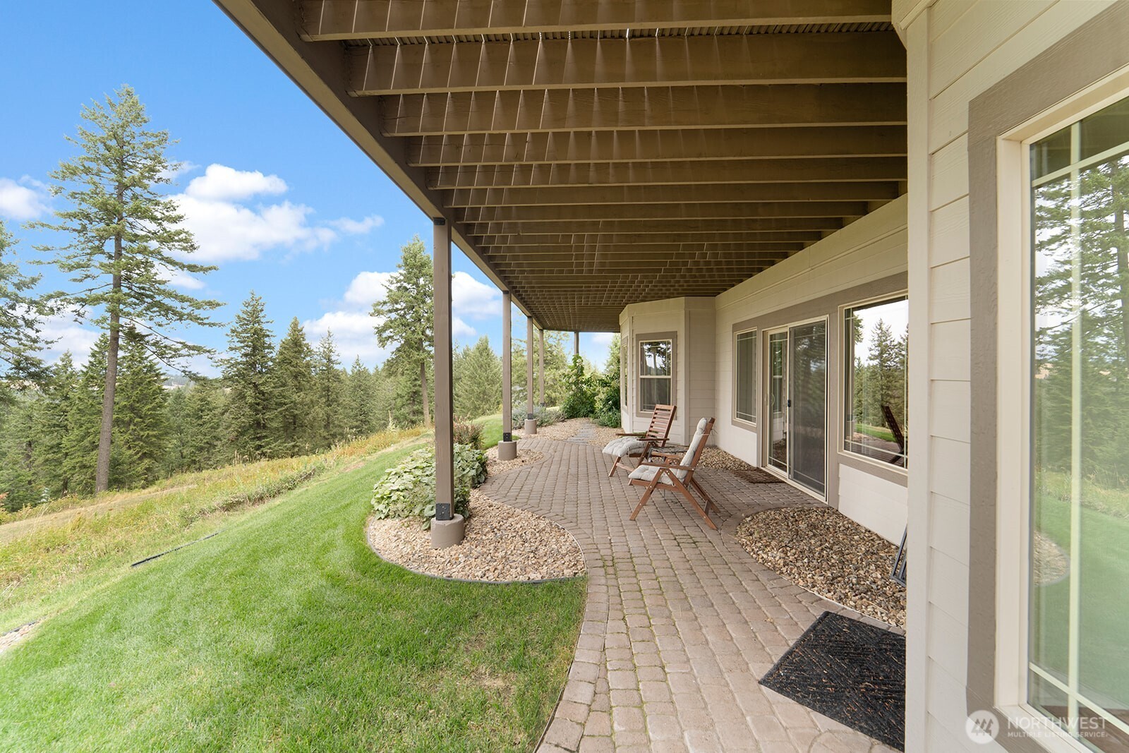 Spokane, Washington, 99208, United States, 5 Bedrooms Bedrooms, ,4 BathroomsBathrooms,Residential,For Sale,1975887