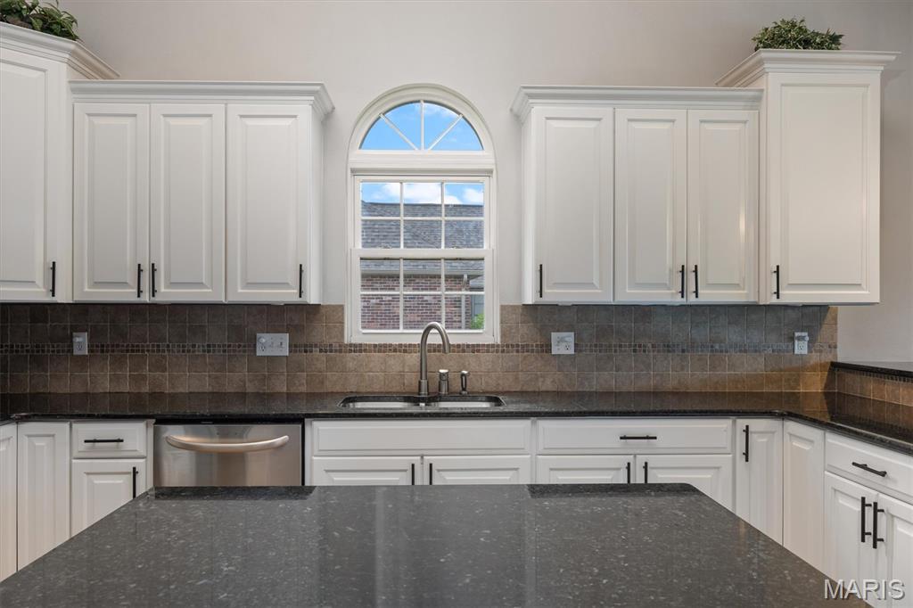 O'fallon, Illinois, 62269, United States, 4 Bedrooms Bedrooms, ,4 BathroomsBathrooms,Residential,For Sale,1988009