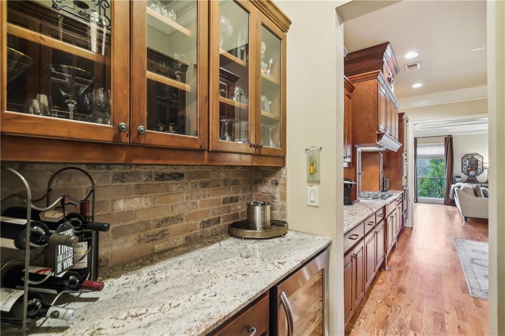 Suwanee, Georgia, 30024, United States, 3 Bedrooms Bedrooms, ,3 BathroomsBathrooms,Residential,For Sale,1879501
