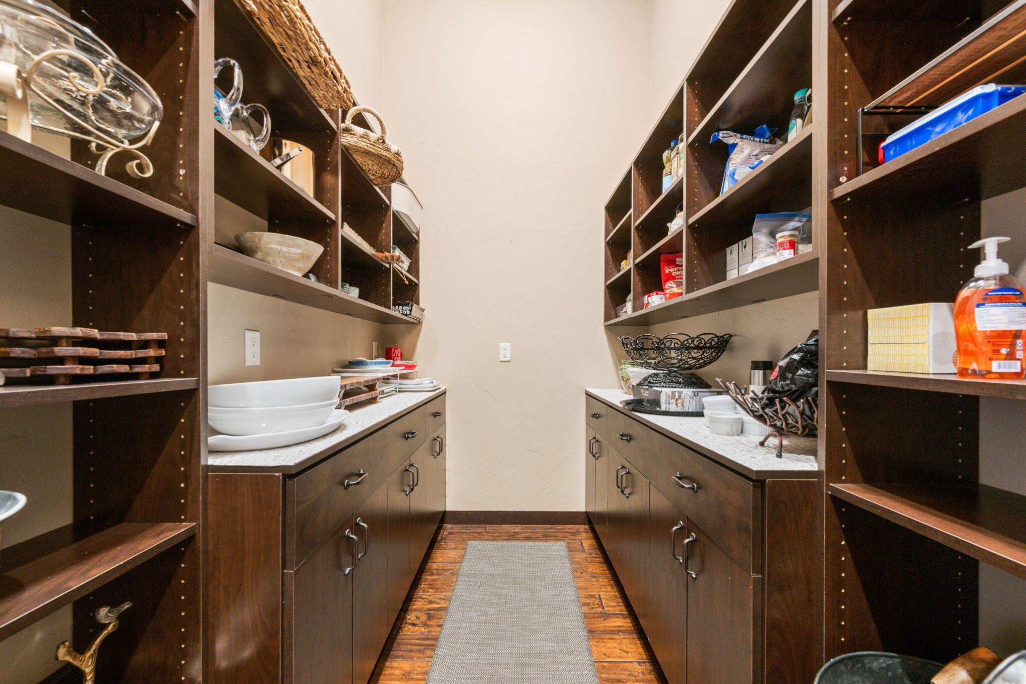 Washington, Utah, 84780, United States, 8 Bedrooms Bedrooms, ,9 BathroomsBathrooms,Residential,For Sale,1988893