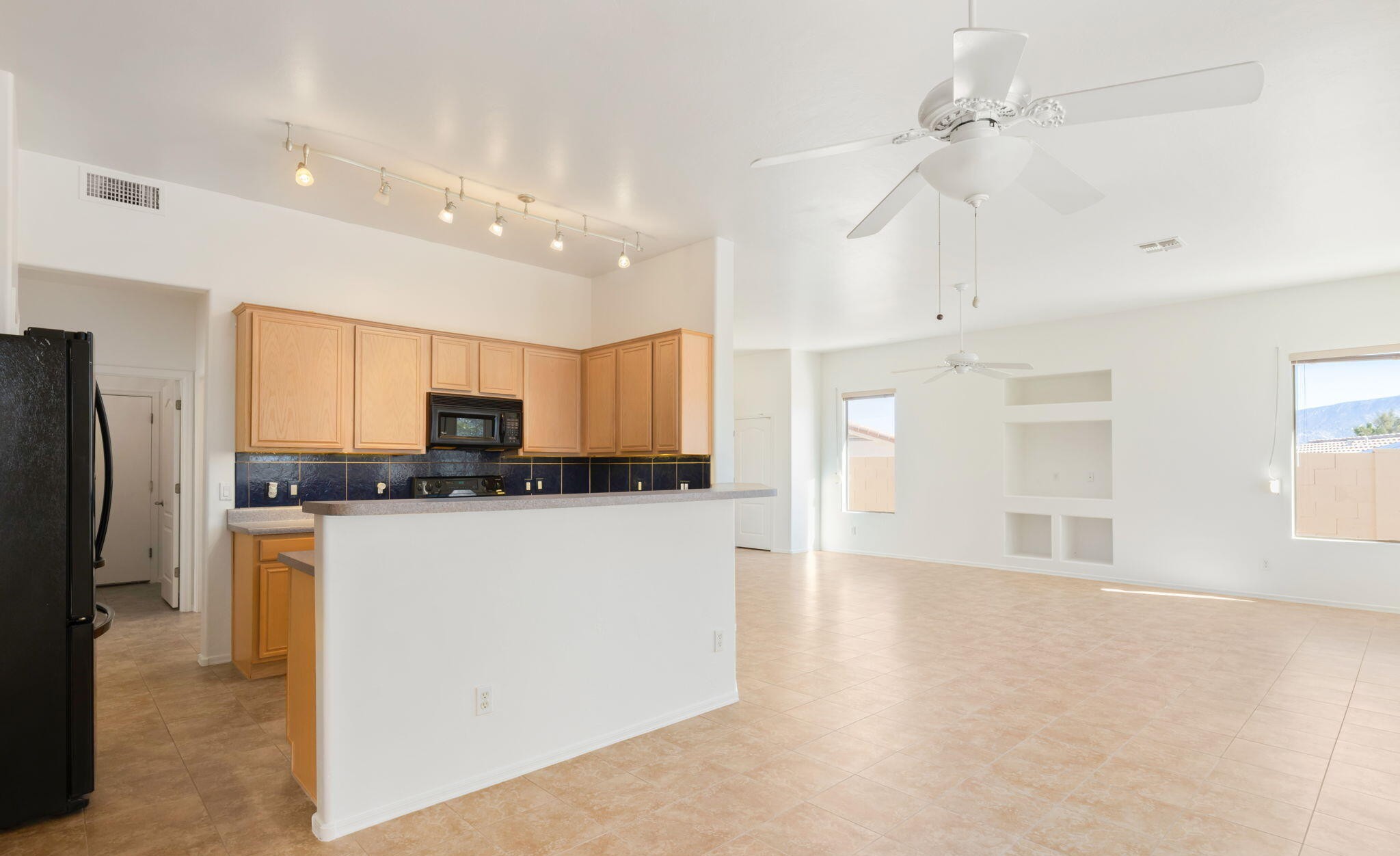  33 W Golden Spur Place, Tucson, AZ 85755 - 物件實景