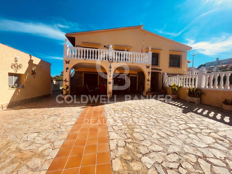 La Nucia, Comunidad Valenciana, ES, 8 Bedrooms Bedrooms, ,2 BathroomsBathrooms,Residential,For Sale,1827987