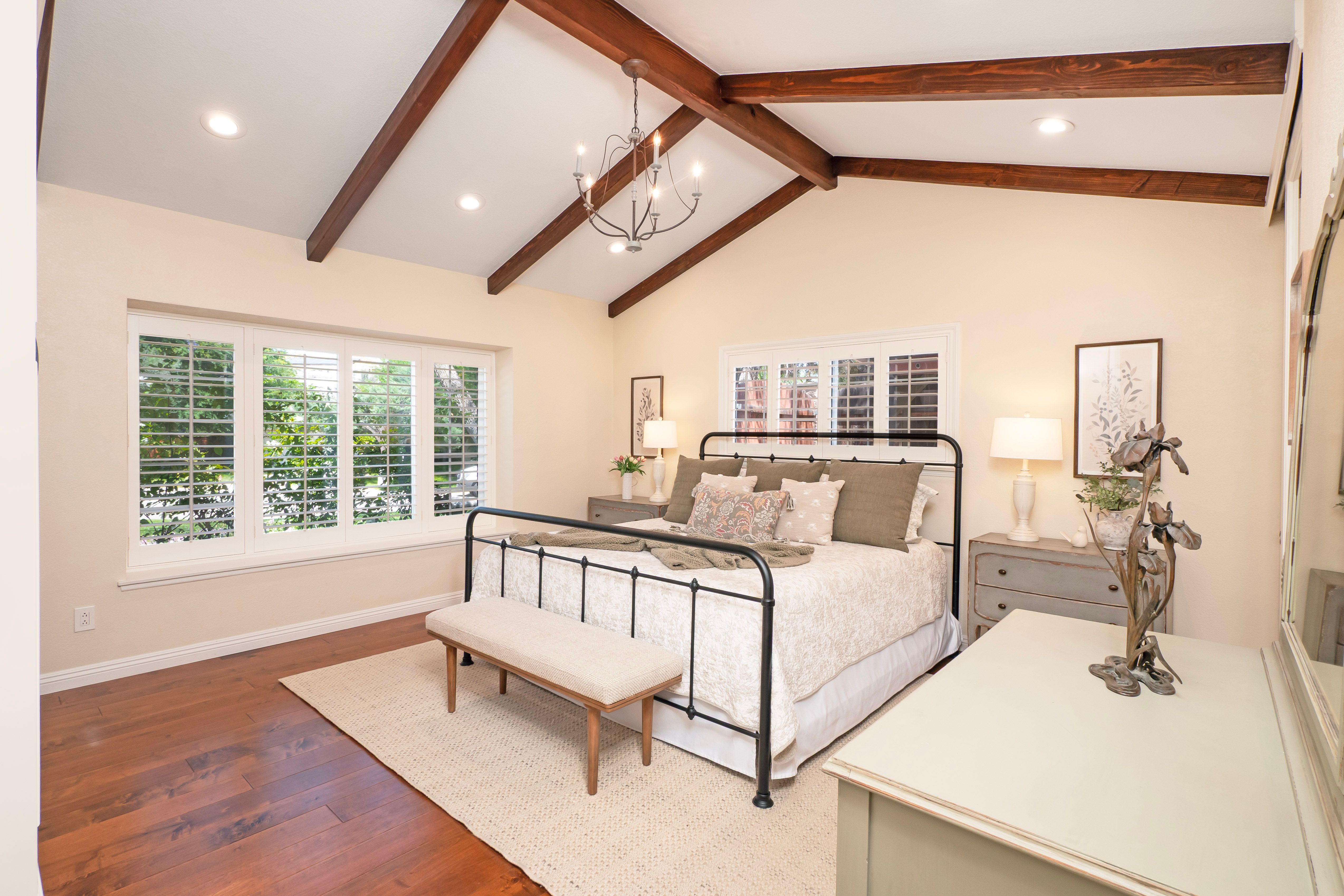  2372 Shadow Hill Drive, Riverside, CA 92506 - 物件實景