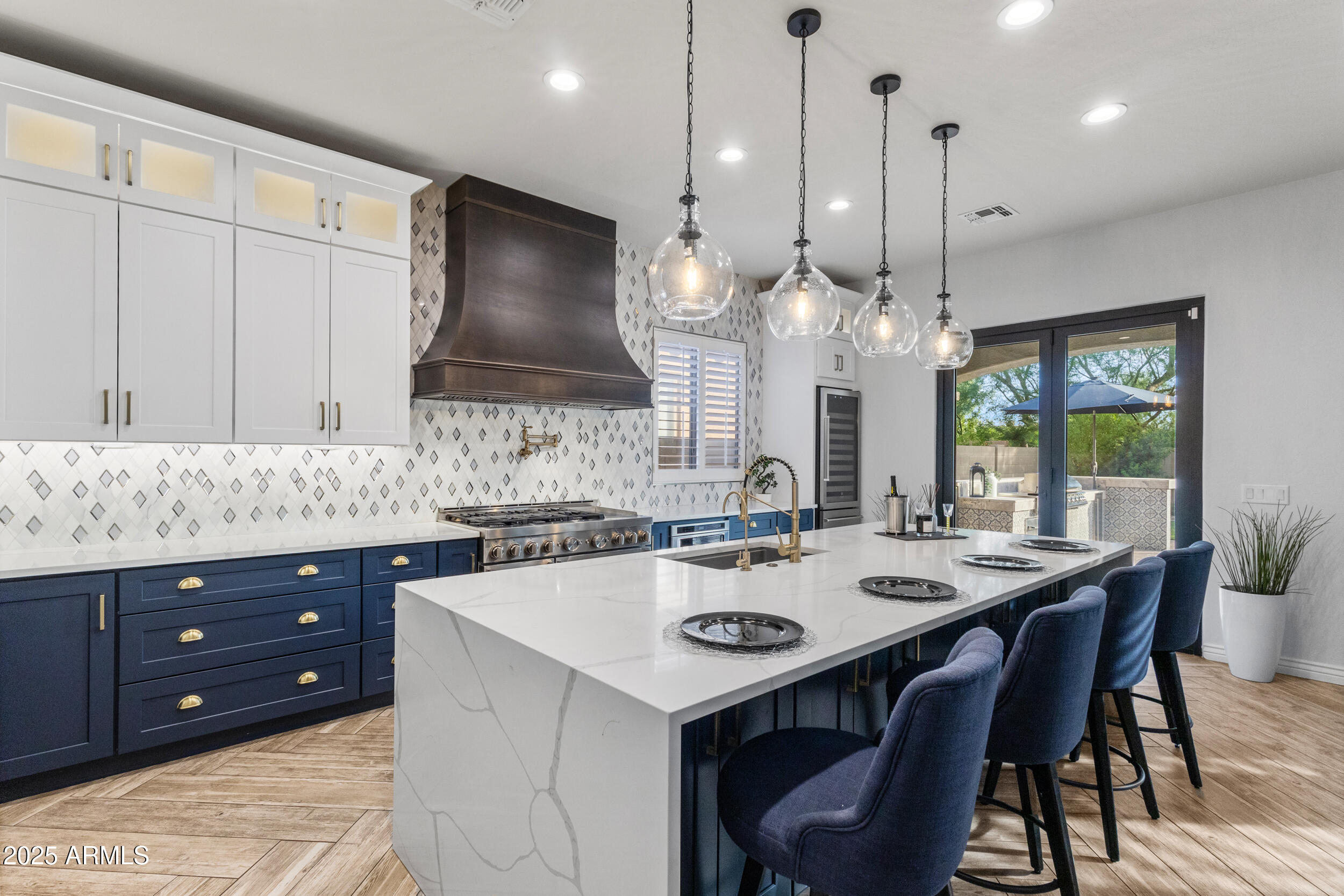 Phoenix, Arizona, 85050, United States, 5 Bedrooms Bedrooms, ,Residential,For Sale,1949706