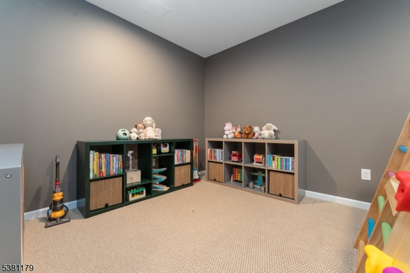 Hackettstown, New Jersey, 07840, United States, 3 Bedrooms Bedrooms, ,3 BathroomsBathrooms,Residential,For Sale,1977802