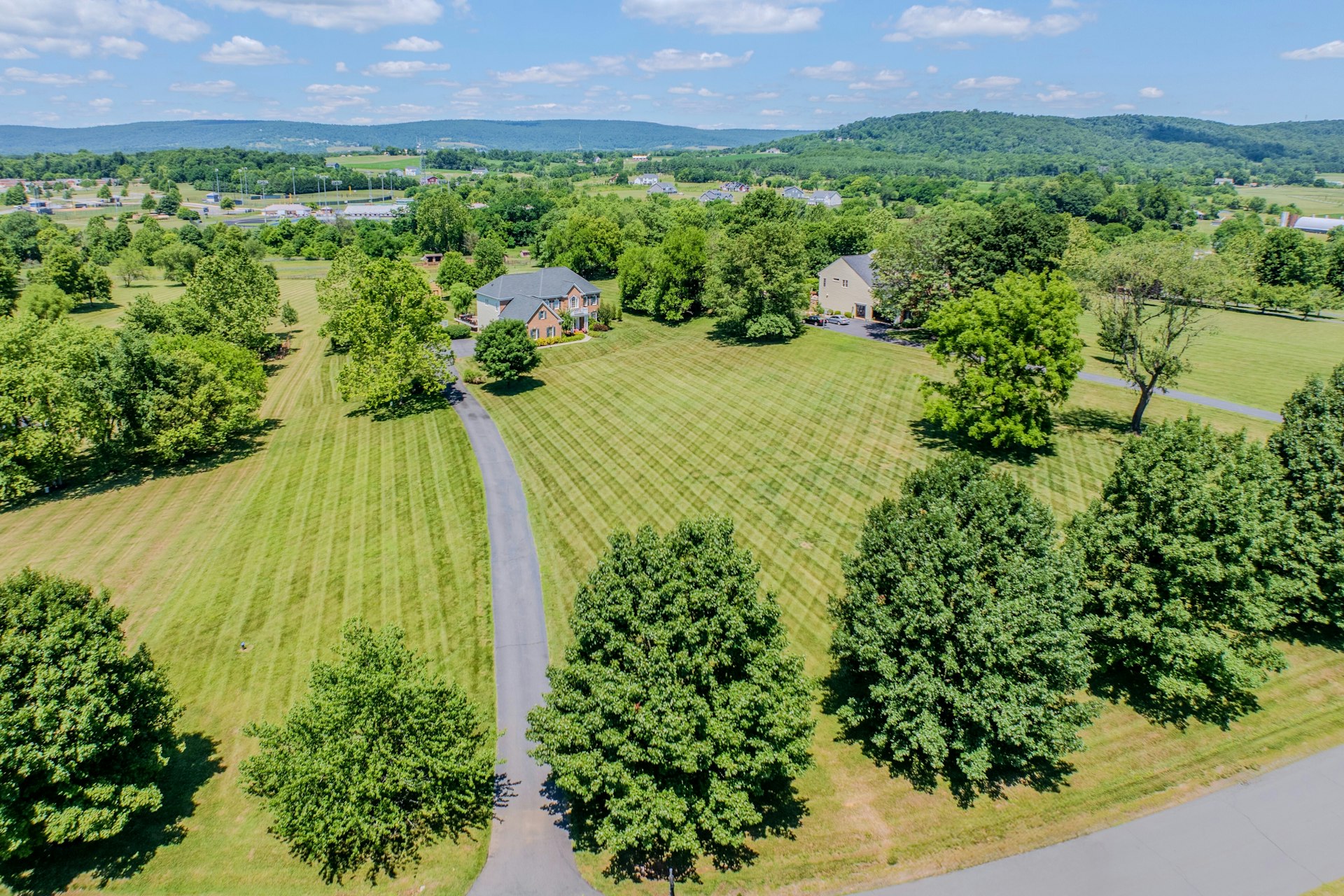  16619 Chestnut Overlook Drive, Purcellville, VA 20132 - 物件實景