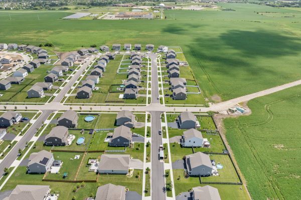 Huntley, Illinois, 60142, United States, 4 Bedrooms Bedrooms, ,2 BathroomsBathrooms,Residential,For Sale,1975565