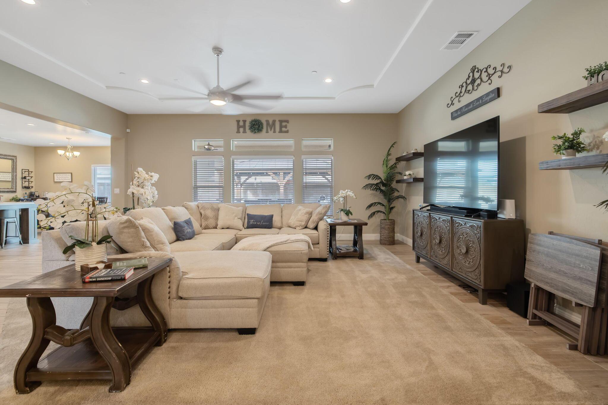 Visalia, California, 93292, United States, 4 Bedrooms Bedrooms, ,2 BathroomsBathrooms,Residential,For Sale,1995431