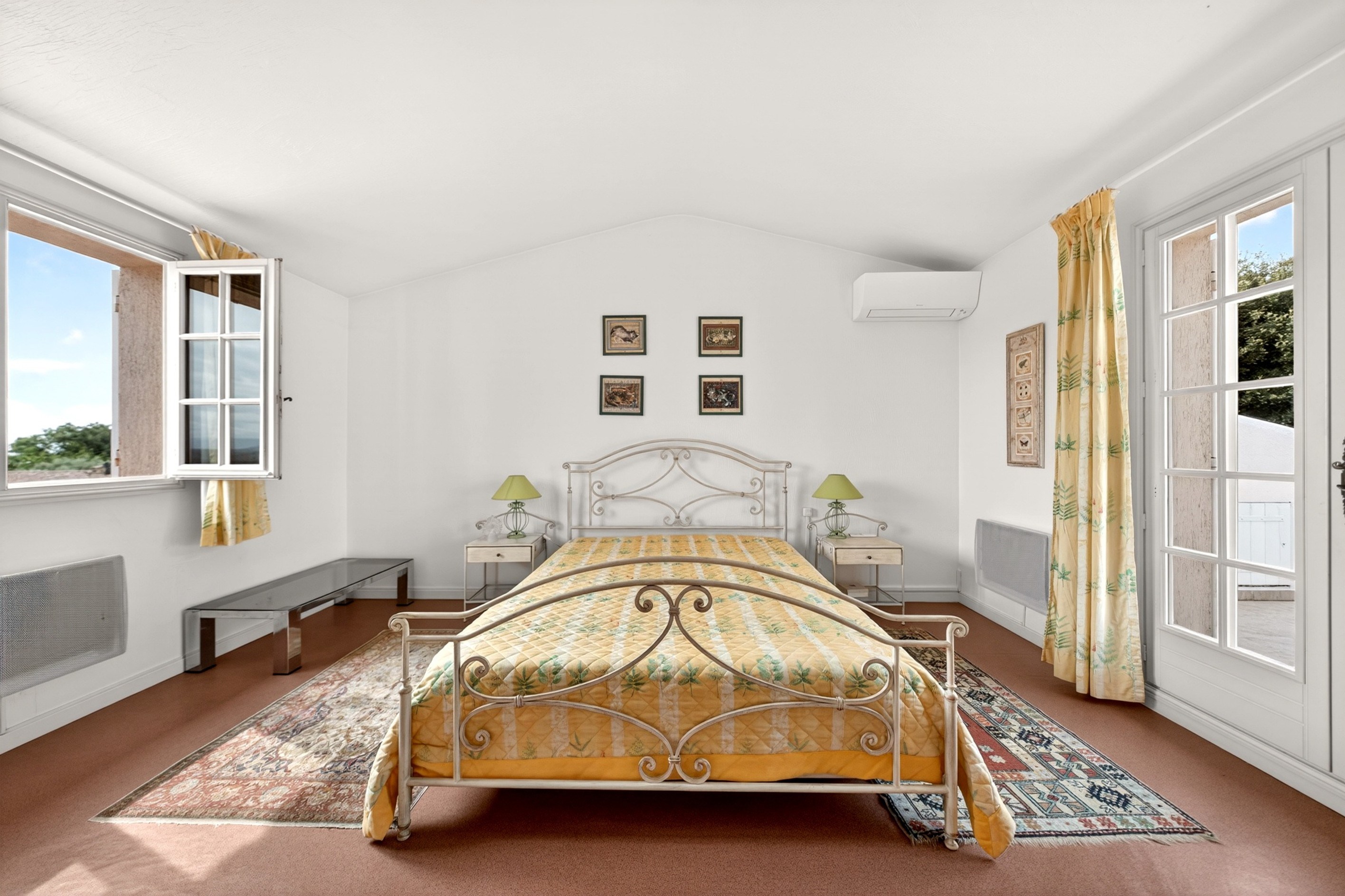  Côte d’Azur – 301 m² family villa with sea view in a secure estate close to ame… - 物件實景