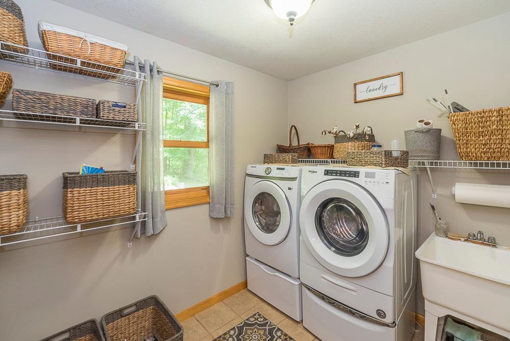 Cuyuna, Minnesota, 56444, United States, 5 Bedrooms Bedrooms, ,2 BathroomsBathrooms,Residential,For Sale,1882356
