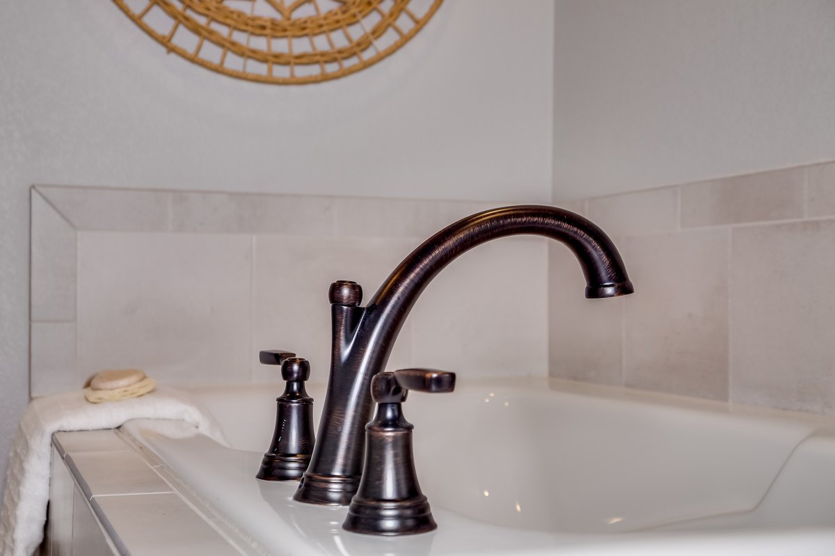 Cheyenne, Wyoming, 82009, United States, 5 Bedrooms Bedrooms, ,3 BathroomsBathrooms,Residential,For Sale,2012088