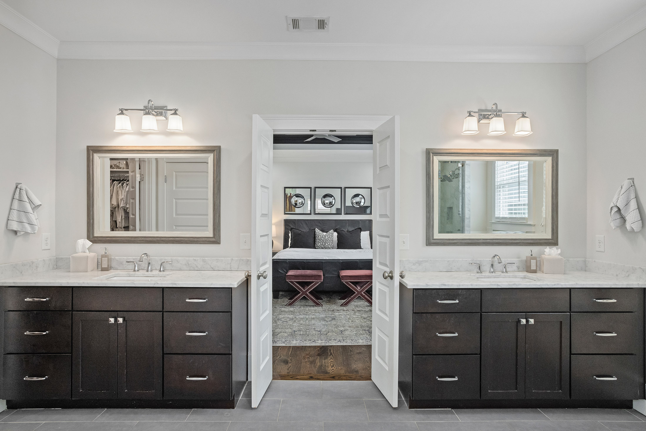  Extraordinary Custom-Built Home in Brookhaven - 物件實景