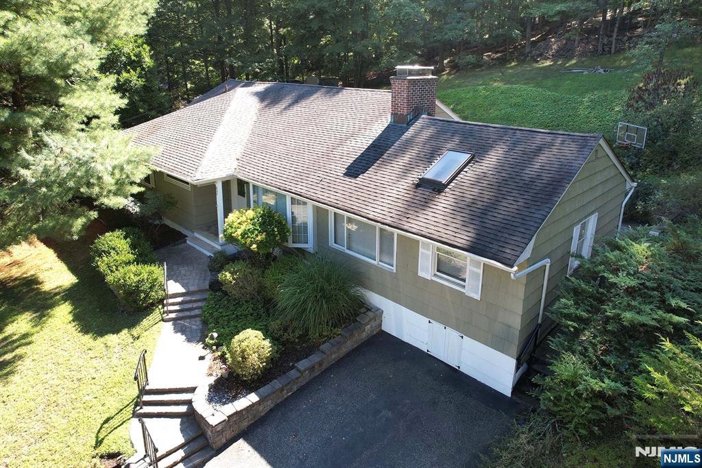 Oakland, New Jersey, 07436, United States, 3 Bedrooms Bedrooms, ,3 BathroomsBathrooms,Residential,For Sale,1934368
