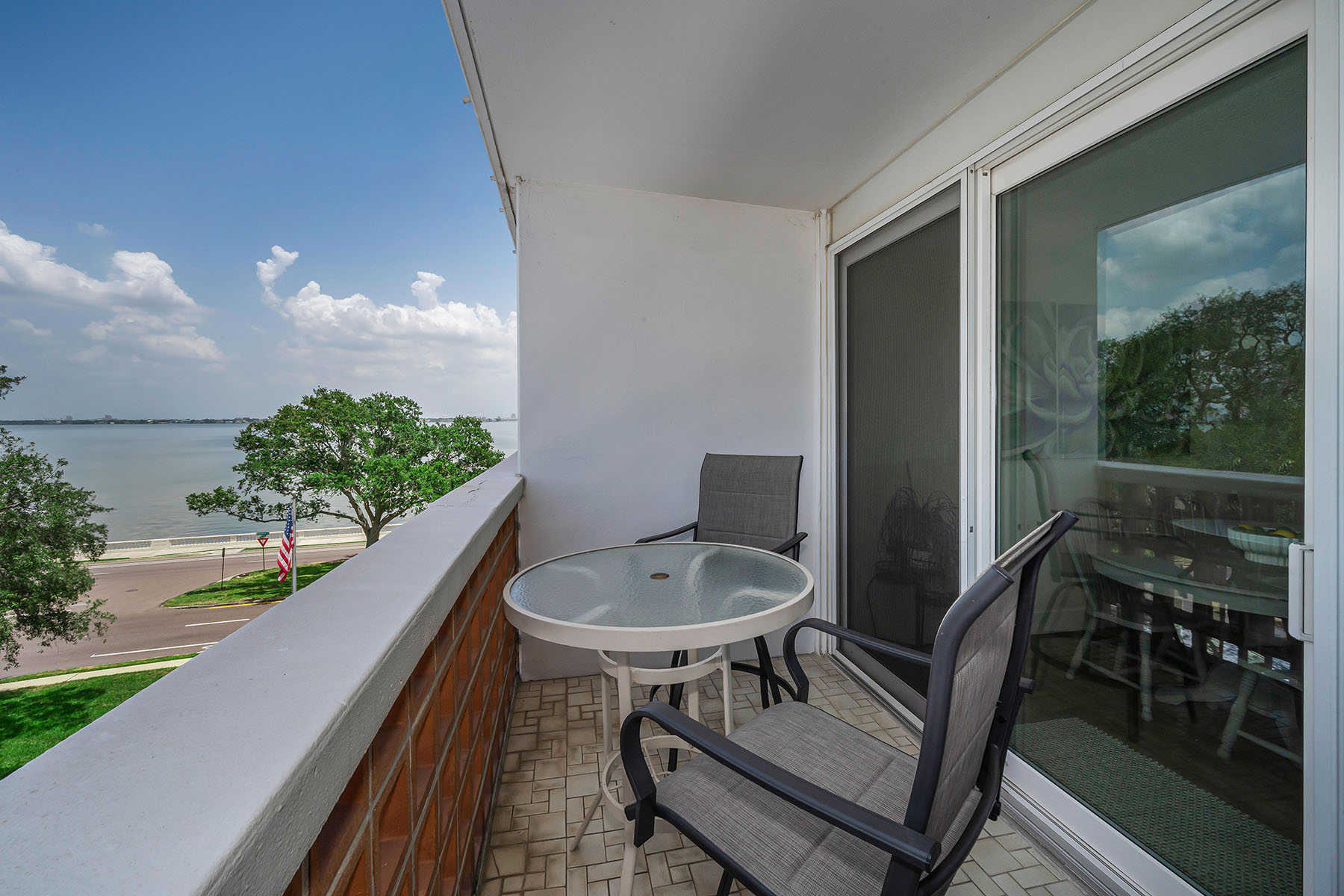  BAYSHORE TOWERS A CONDO - 物件實景