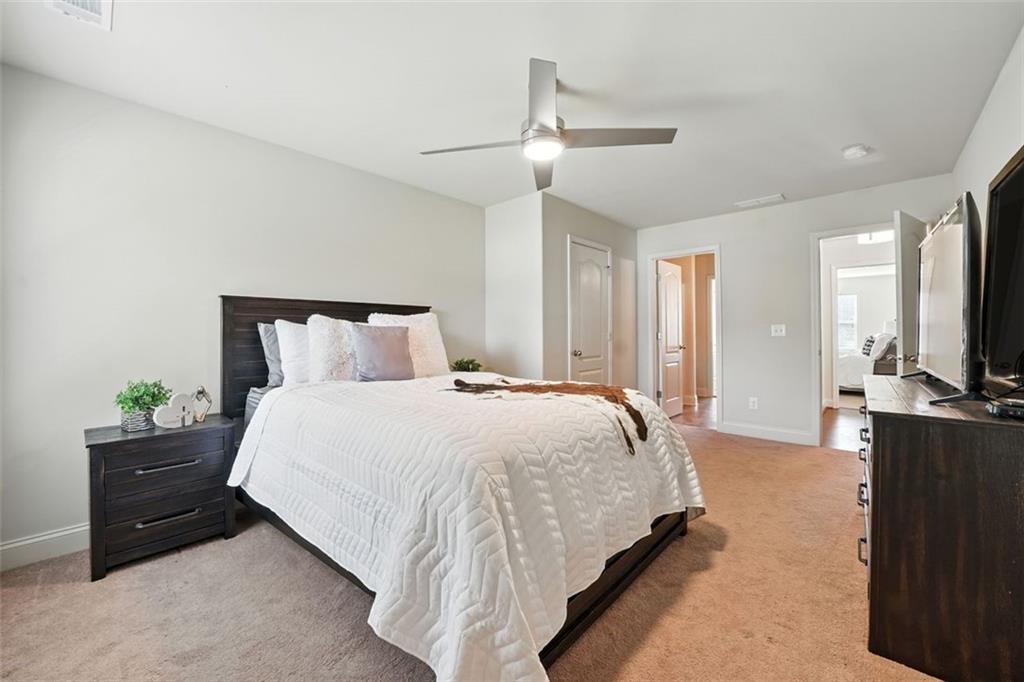 Atlanta, Georgia, 30331, United States, 5 Bedrooms Bedrooms, ,4 BathroomsBathrooms,Residential,For Sale,1933475