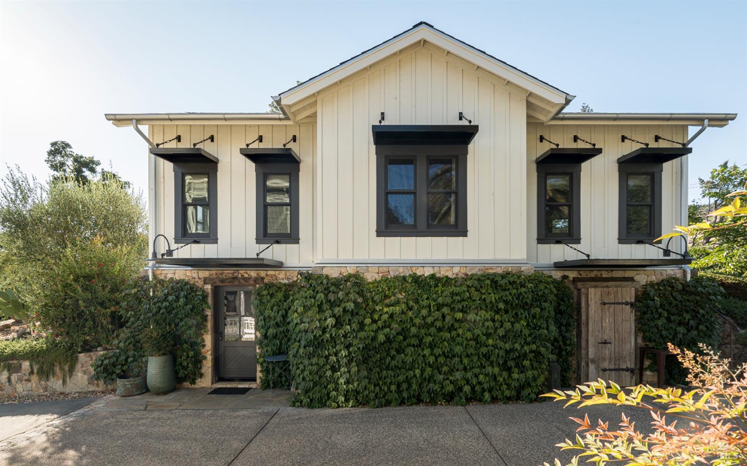 St. Helena, California, 94574, United States, 4 Bedrooms Bedrooms, ,5 BathroomsBathrooms,Residential,For Sale,1933157