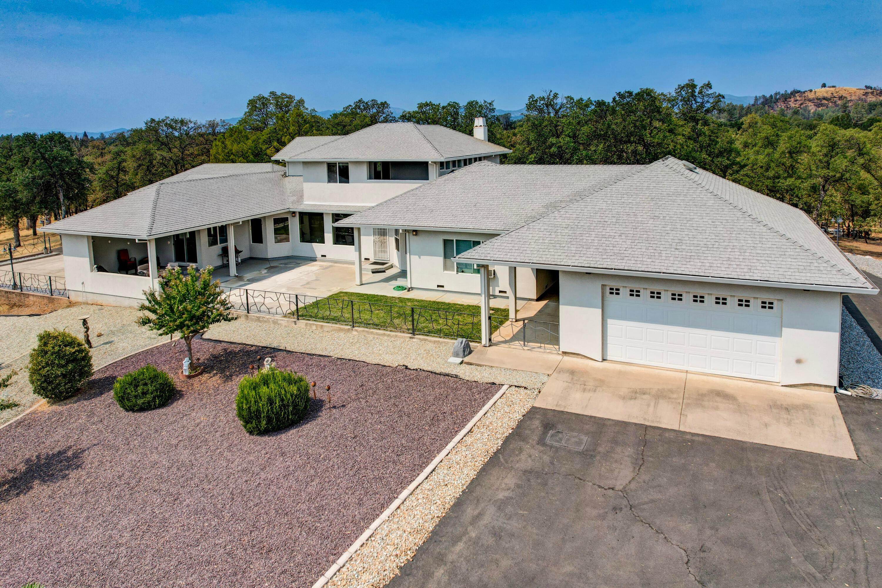 Redding, California, 96002, United States, 3 Bedrooms Bedrooms, ,3 BathroomsBathrooms,Residential,For Sale,1992839