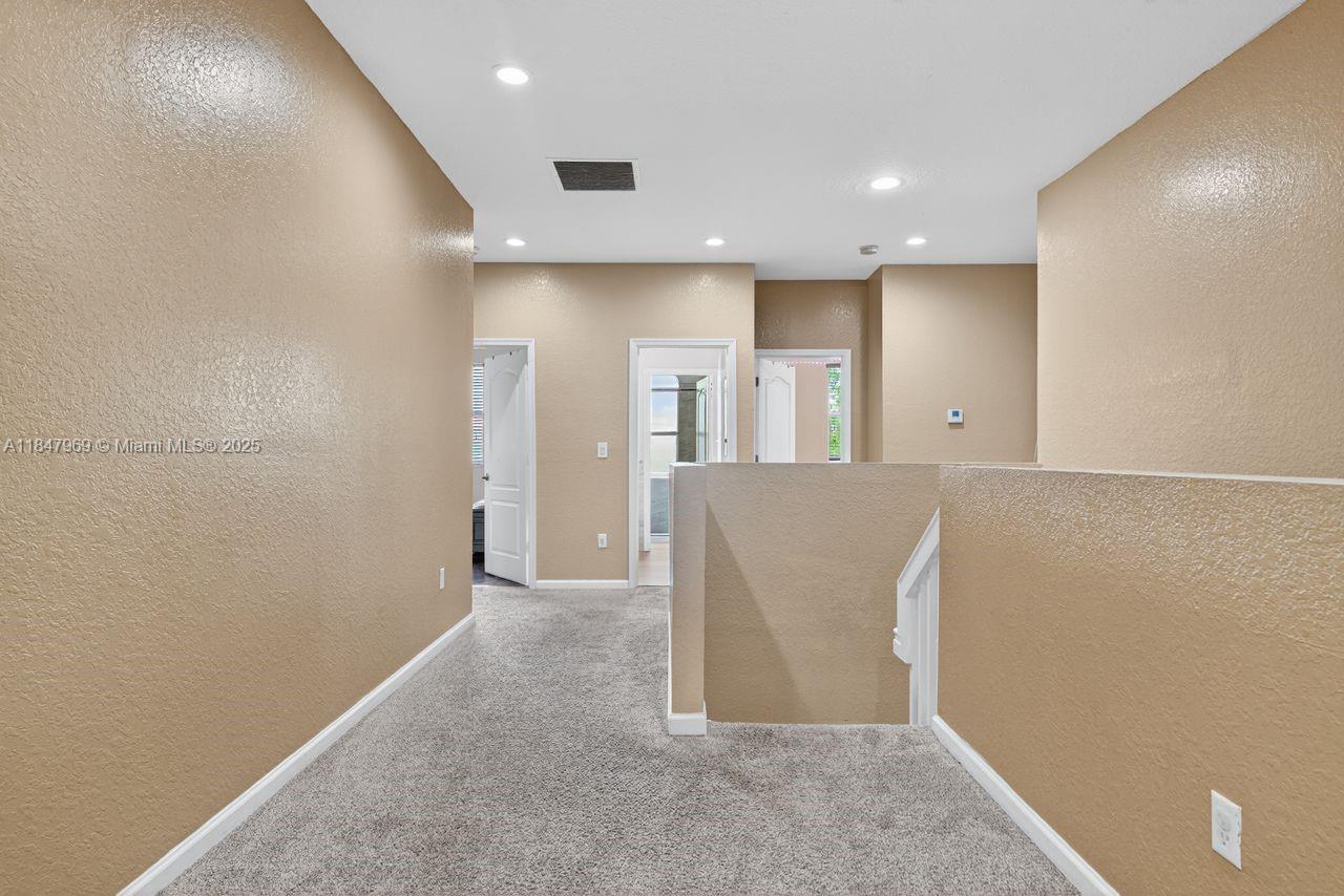 Homestead, Florida, 33033, United States, 7 Bedrooms Bedrooms, ,3 BathroomsBathrooms,Residential,For Sale,1903870