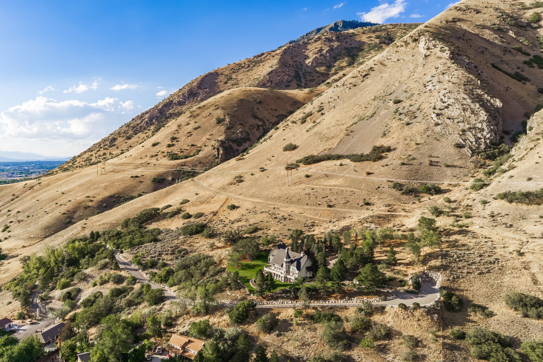  European Estate with Huge Views of the Valley - 物件實景