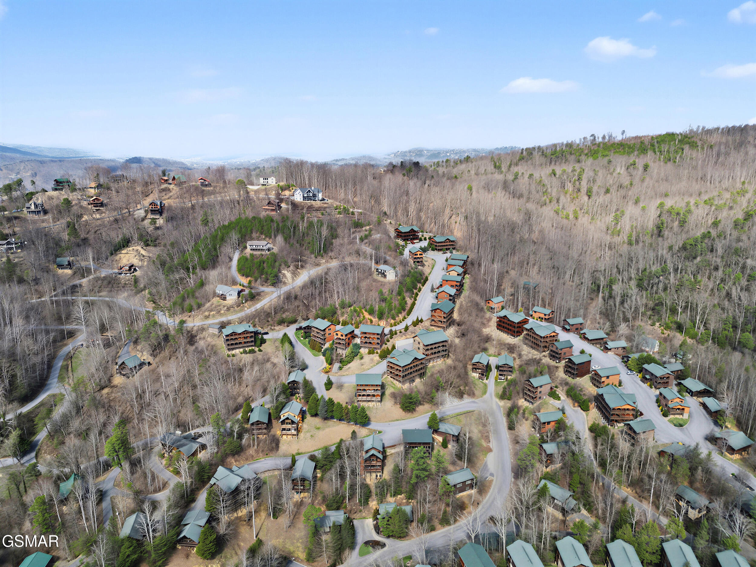 Gatlinburg, Tennessee, 37738, United States, 2 Bedrooms Bedrooms, ,3 BathroomsBathrooms,Residential,For Sale,2024380