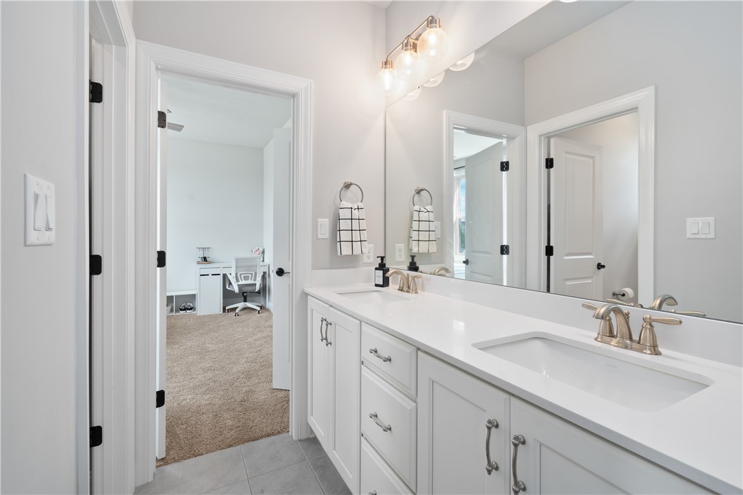 North Strabane, Pennsylvania, 15330, United States, 4 Bedrooms Bedrooms, ,4 BathroomsBathrooms,Residential,For Sale,1940501
