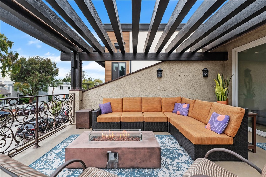 Seal Beach, California, 90740, United States, 3 Bedrooms Bedrooms, ,3 BathroomsBathrooms,Residential,For Sale,1846978