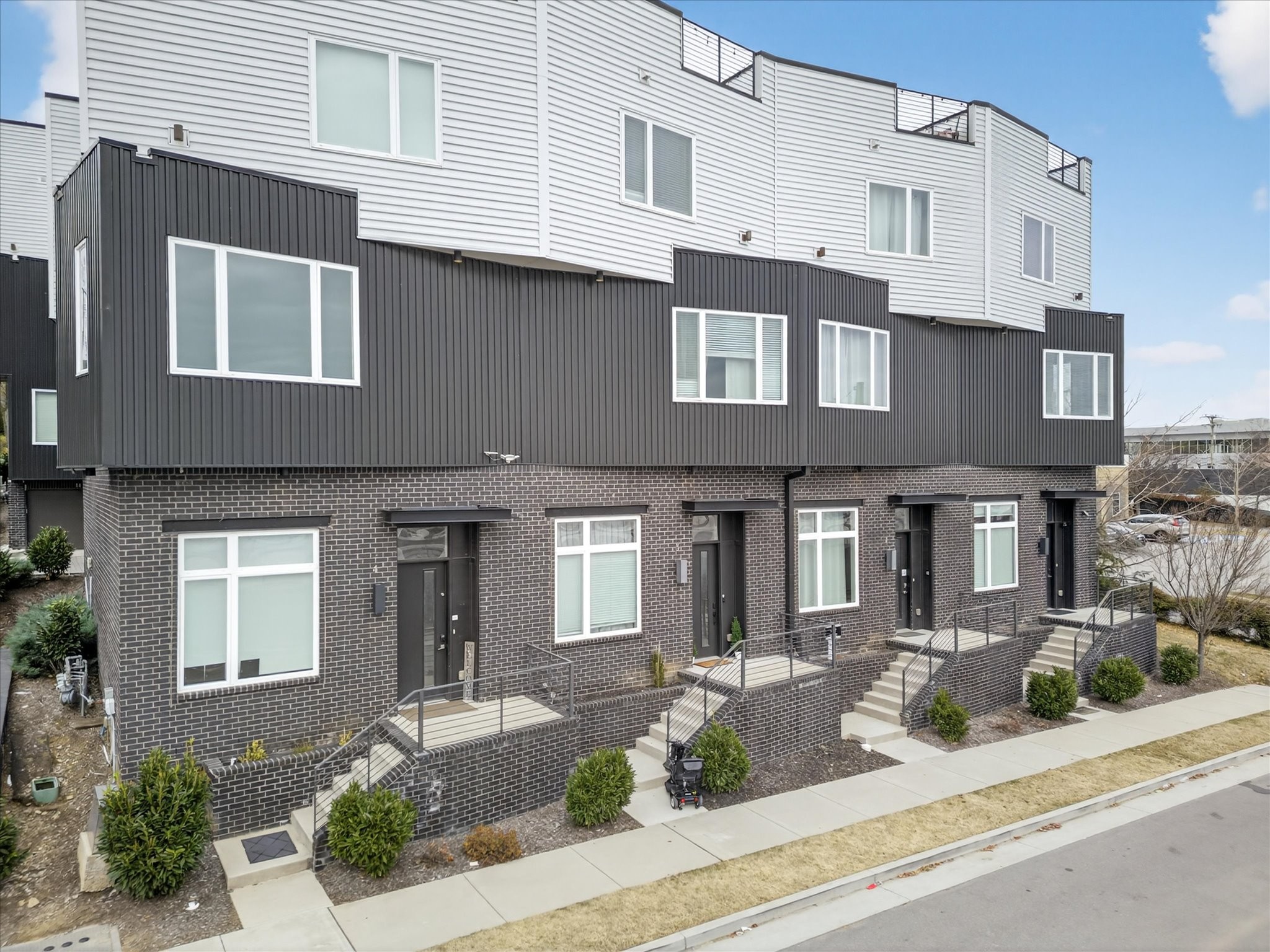 Nashville, Tennessee, 37209, United States, 4 Bedrooms Bedrooms, ,4 BathroomsBathrooms,Residential,For Sale,2005677