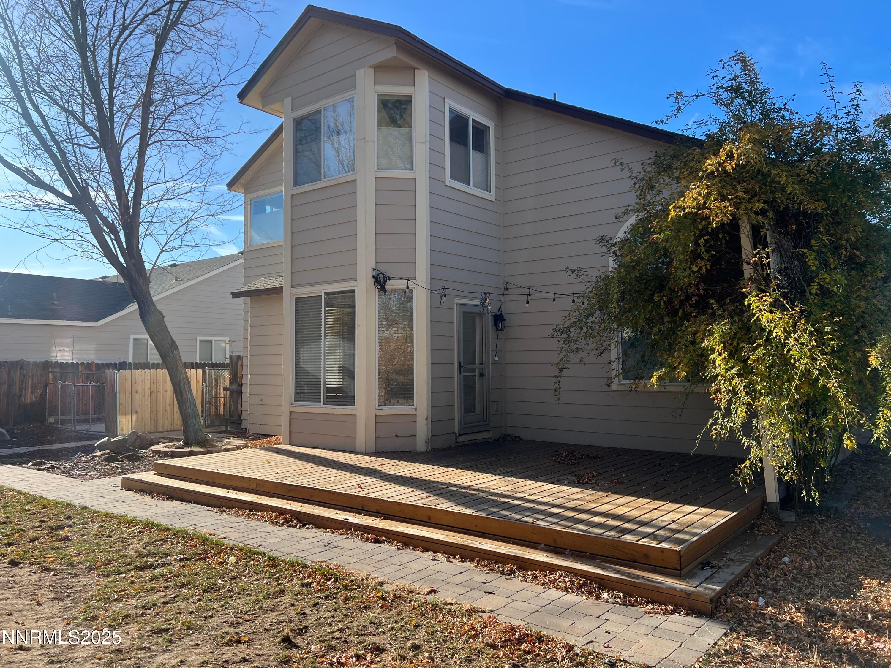 Sparks, Nevada, 89436, United States, 3 Bedrooms Bedrooms, ,3 BathroomsBathrooms,Residential,For Sale,1992114