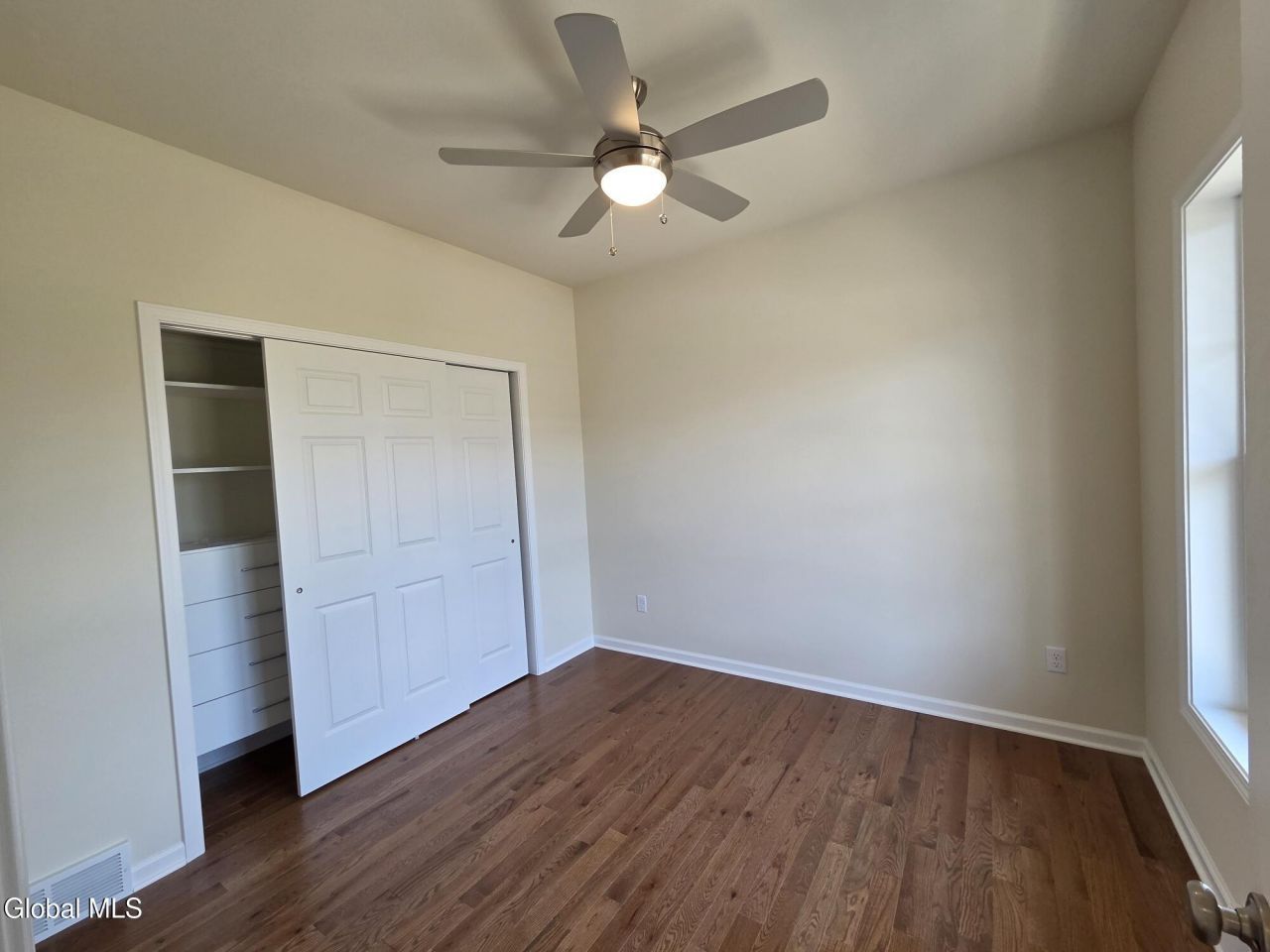Mechanicville, New York, 12118, United States, 3 Bedrooms Bedrooms, ,3 BathroomsBathrooms,Residential,For Sale,1908351