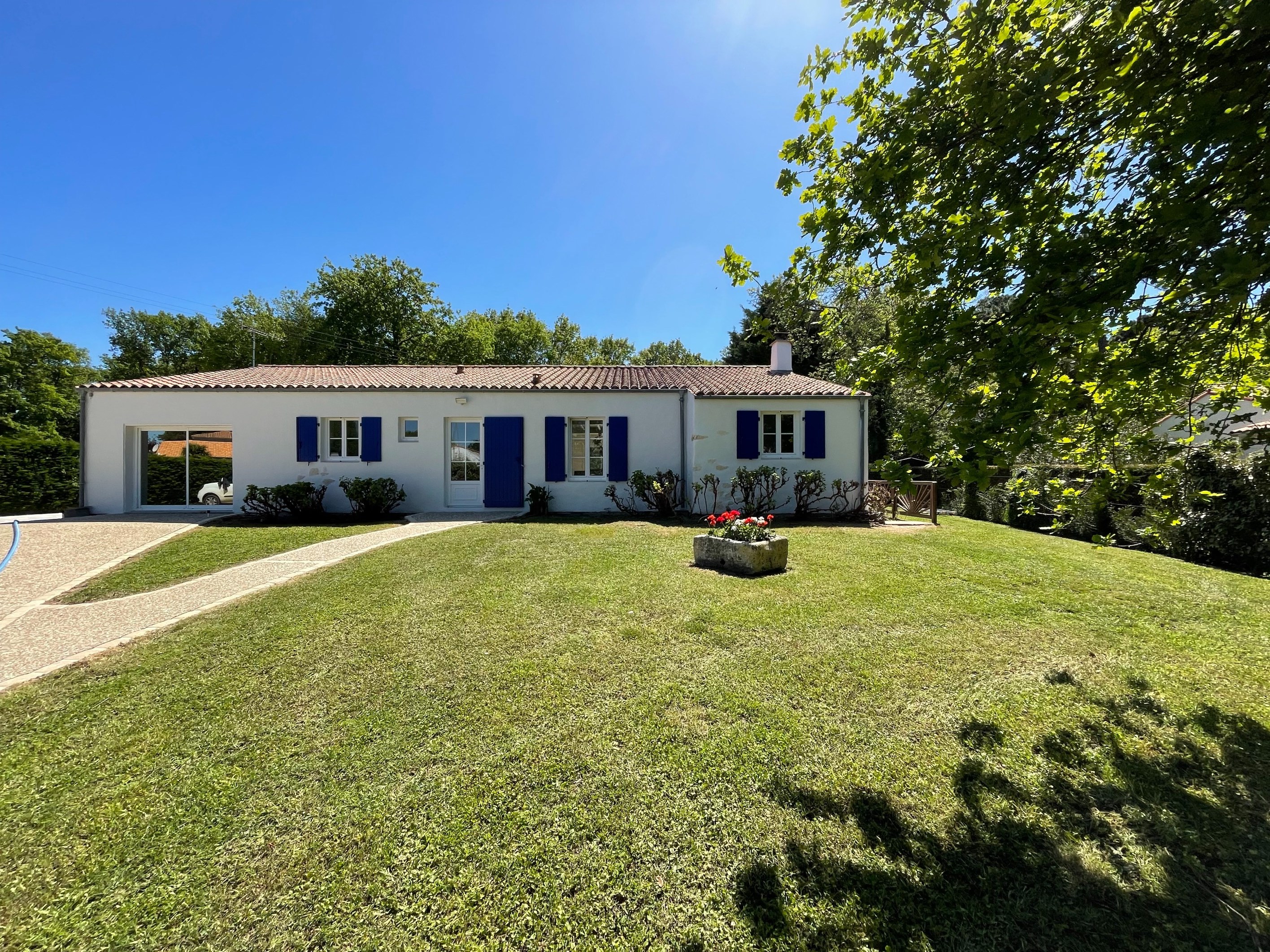  RECENT VILLA WITH SWIMMING POOL CLOSE TO BREUILLET TOWN CENTRE - 物件實景
