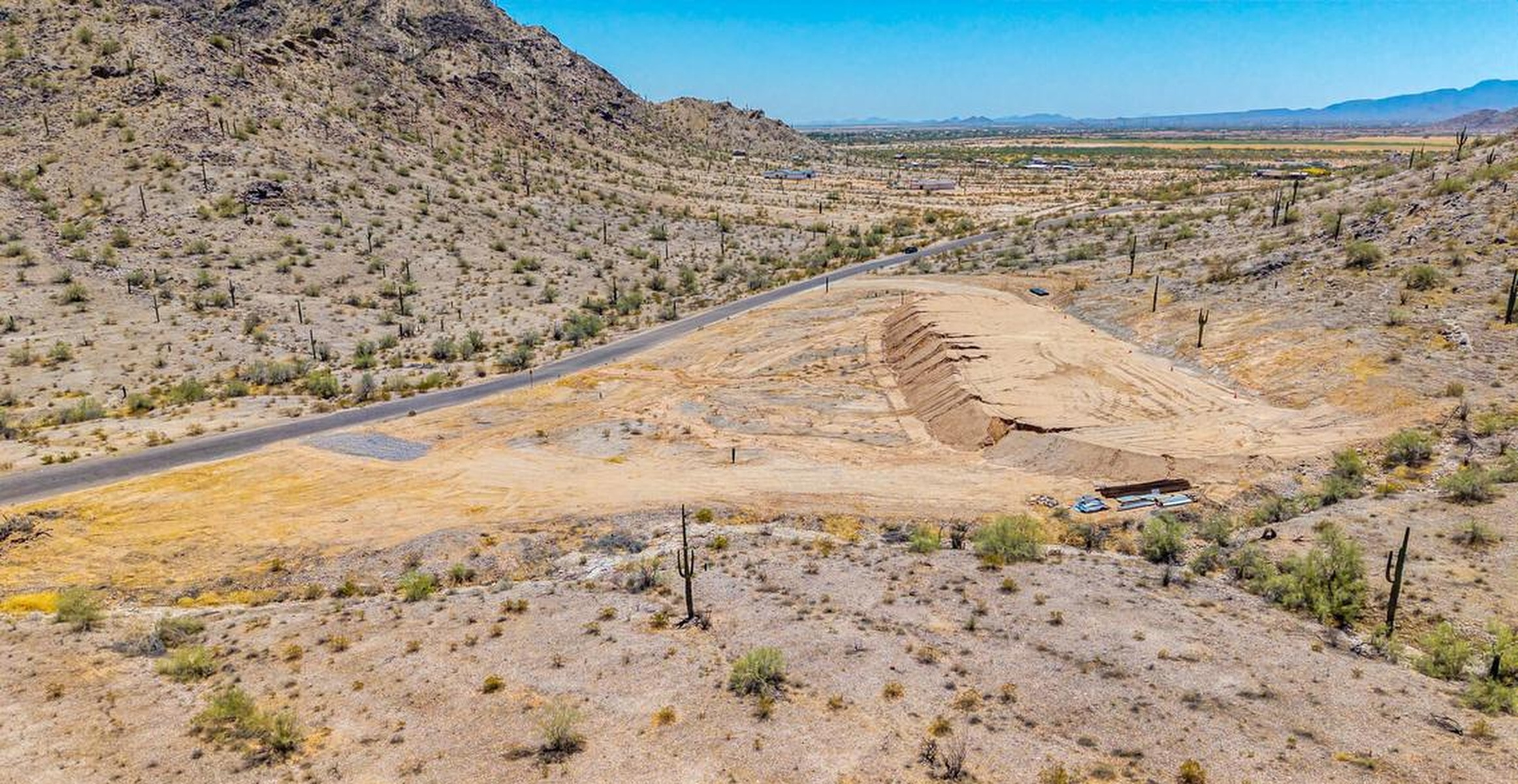  12608 N Sleeping Coyote Drive  Oro Valley, AZ - 物件實景
