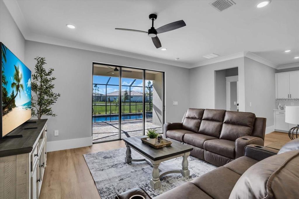 Bradenton, Florida, 34211, United States, 4 Bedrooms Bedrooms, ,3 BathroomsBathrooms,Residential,For Sale,1987959