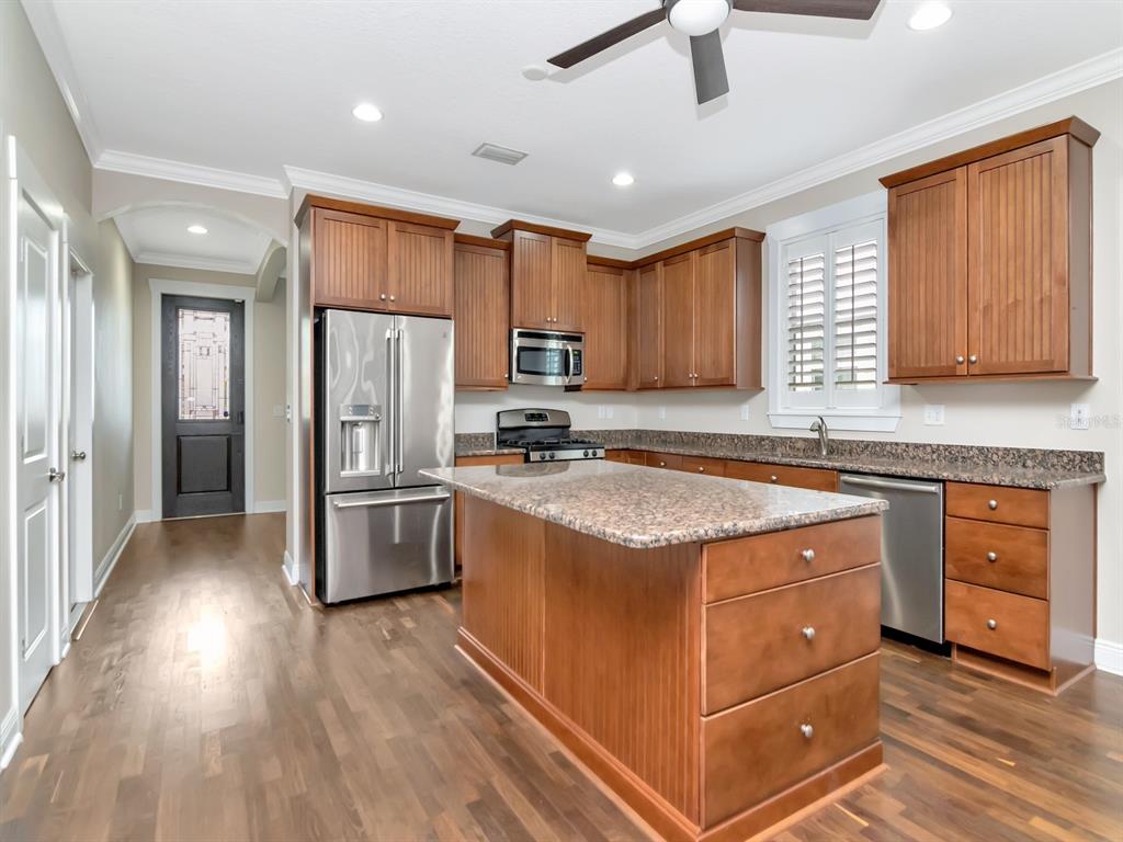 Tampa, Florida, 33629, United States, 5 Bedrooms Bedrooms, ,4 BathroomsBathrooms,Residential,For Sale,1941036