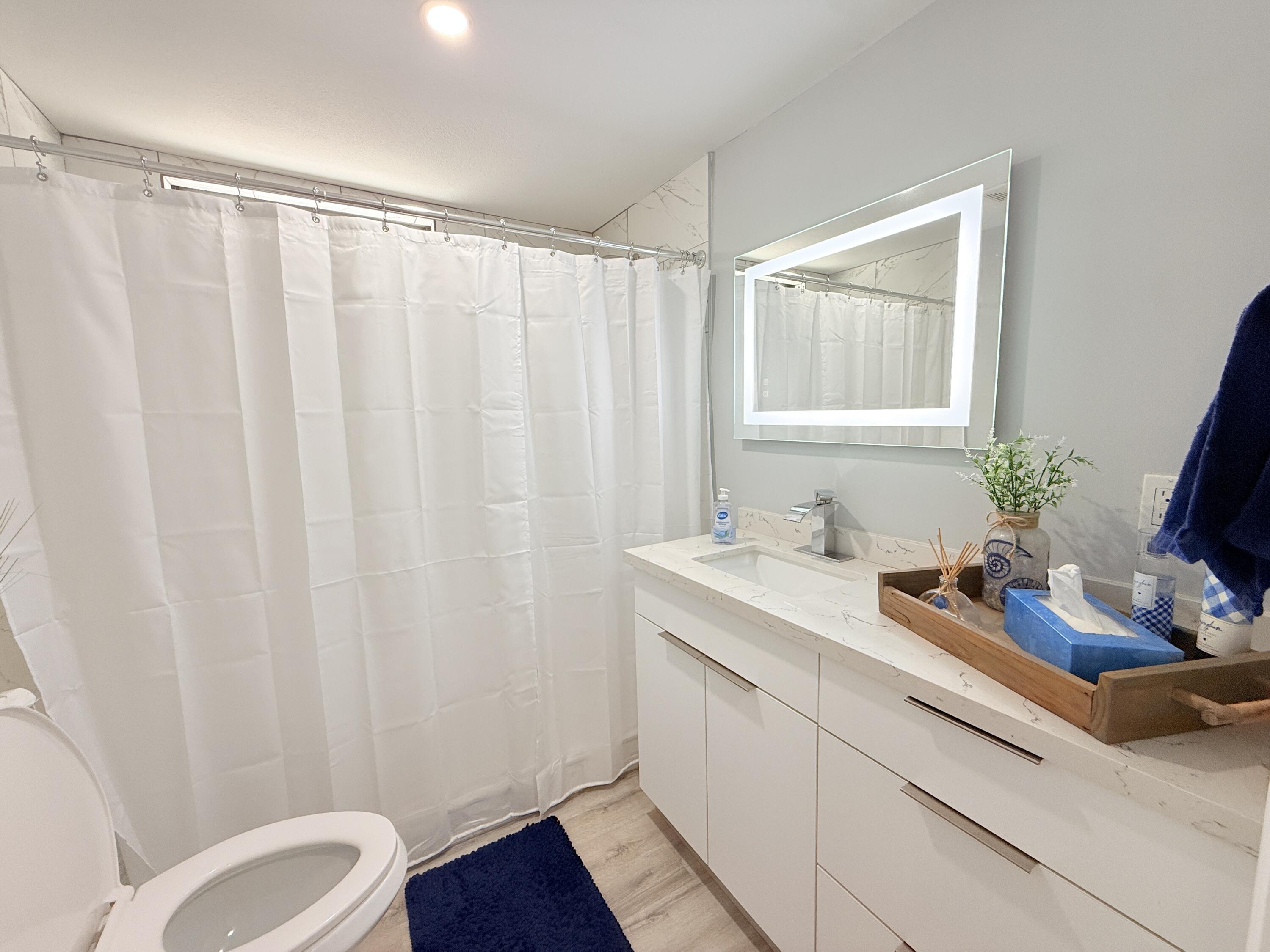 Key Largo, Florida, 33037, United States, 2 Bedrooms Bedrooms, ,2 BathroomsBathrooms,Residential,For Sale,1998042