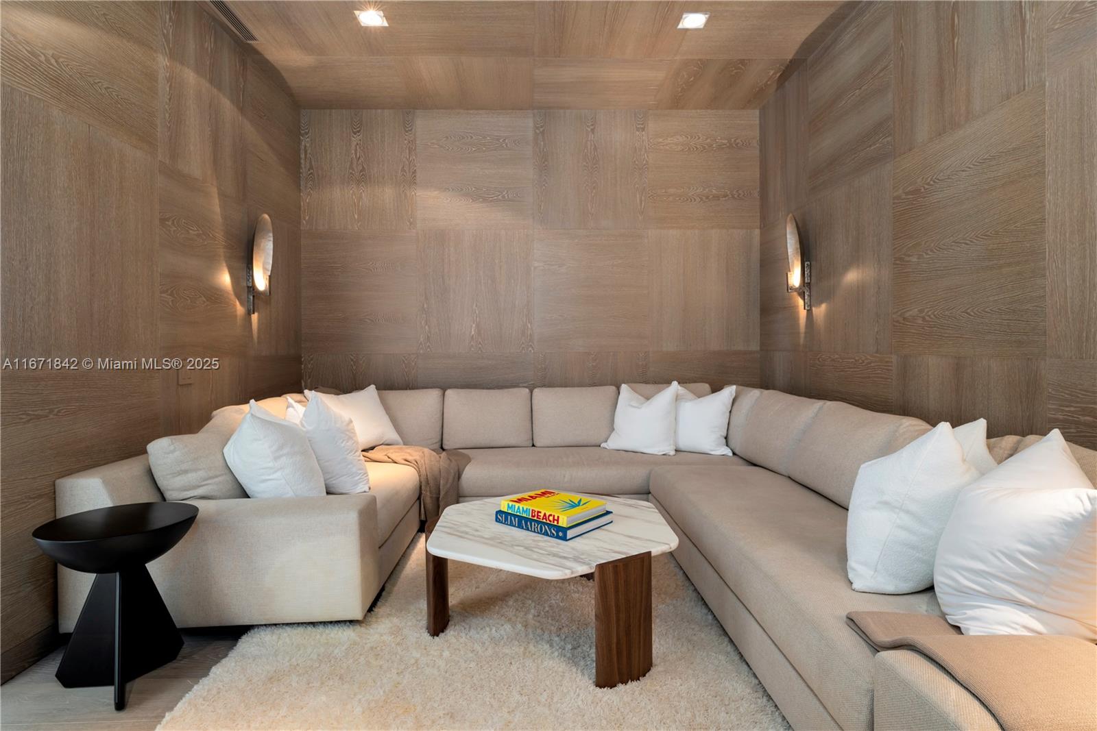 Miami Beach, Florida, 33139, United States, 4 Bedrooms Bedrooms, ,4 BathroomsBathrooms,Residential,For Sale,1840122
