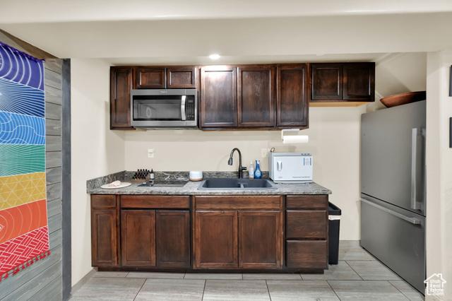 Eagle Mountain, Utah, 84005, United States, 7 Bedrooms Bedrooms, ,4 BathroomsBathrooms,Residential,For Sale,1903027
