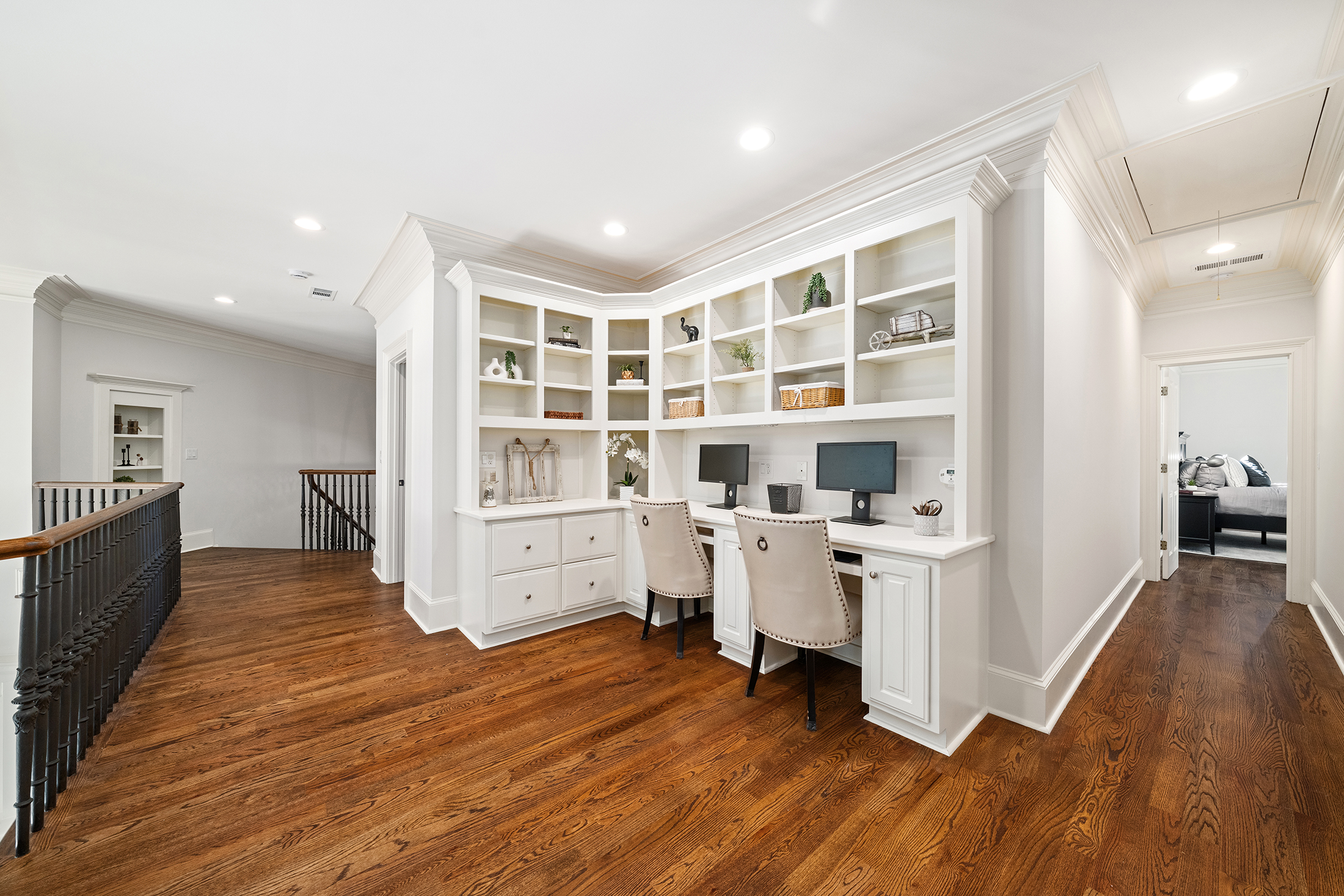  Located Within the Gated Greystone Farms Community in Milton - 物件實景
