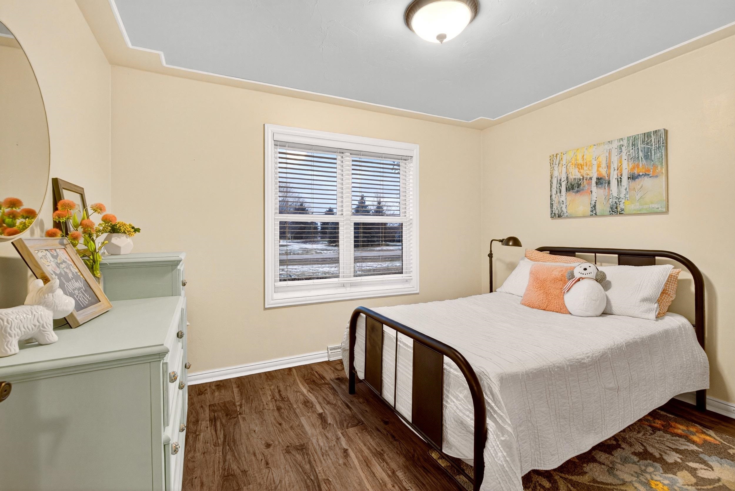 Neenah, Wisconsin, 54956, United States, 4 Bedrooms Bedrooms, ,4 BathroomsBathrooms,Residential,For Sale,1996384