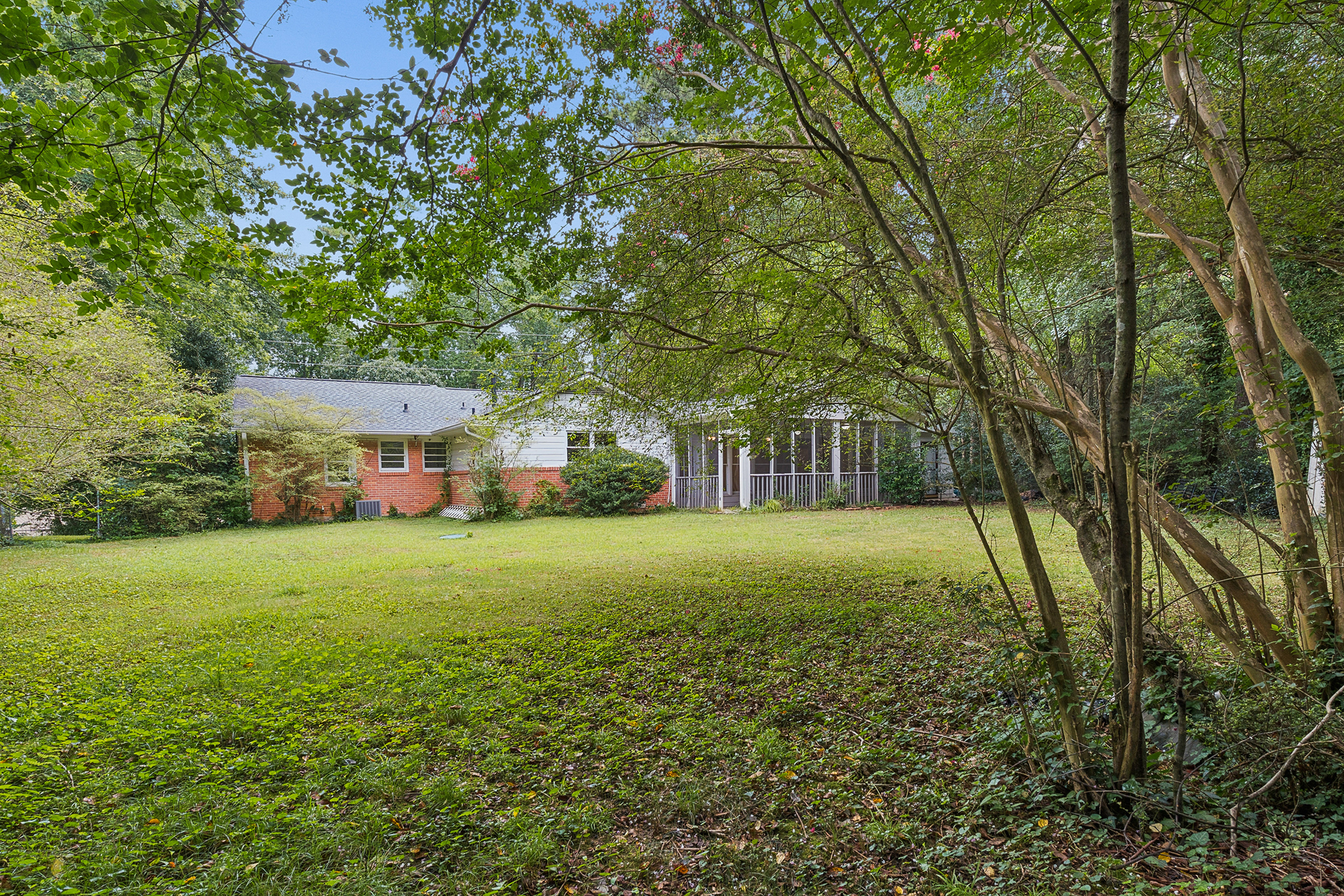  Updated, One-Level Living in Dunwoody - 物件實景